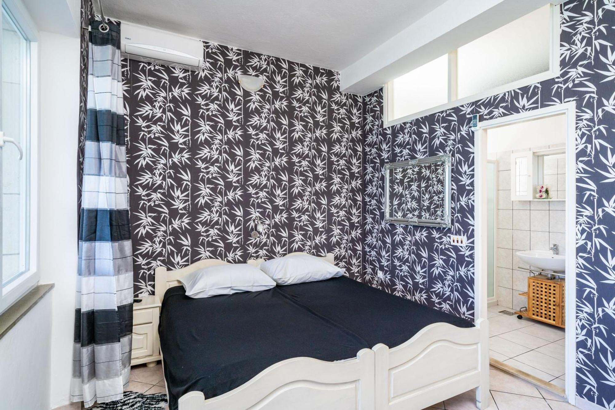 Apartments Nikolina Lumbarda Rom bilde